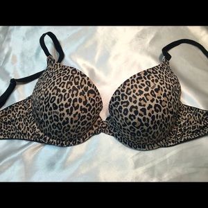 32D PINK Victoria’s Secret wear everywhere push-up bra Cheetah print